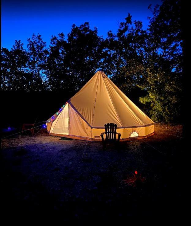 Camping Arbre De Vie มงตานญัค ภายนอก รูปภาพ