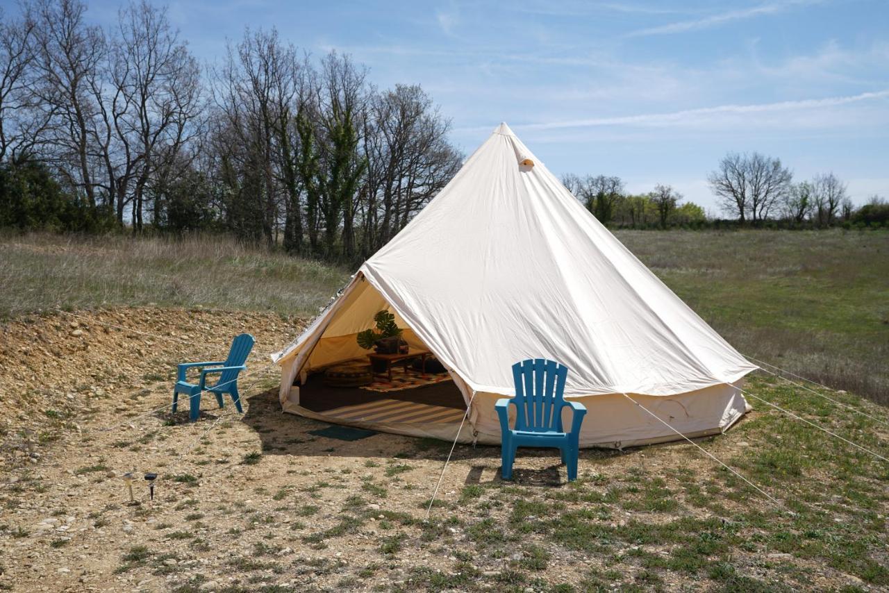 Camping Arbre De Vie มงตานญัค ภายนอก รูปภาพ