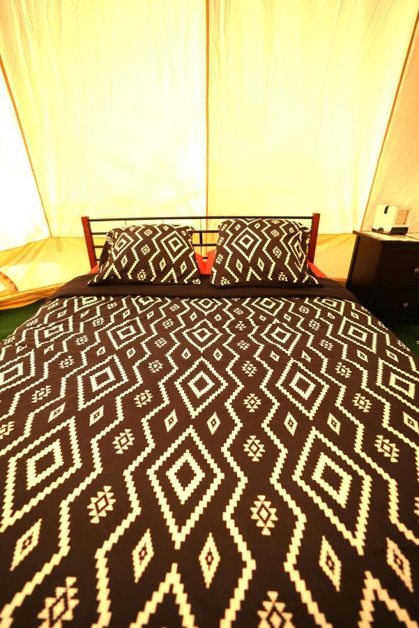 Camping Arbre De Vie มงตานญัค ภายนอก รูปภาพ