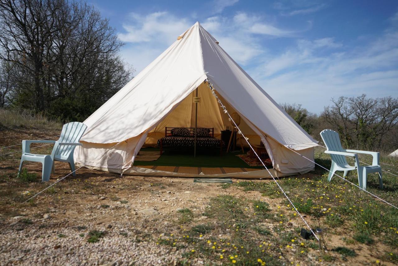 Camping Arbre De Vie มงตานญัค ภายนอก รูปภาพ